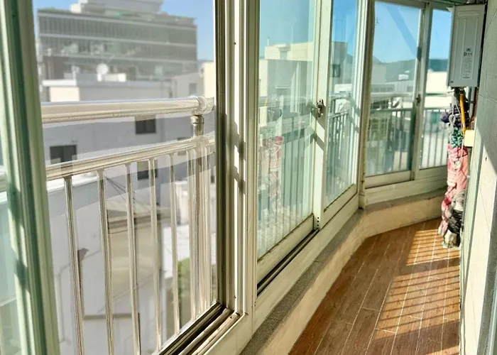 公寓 54hongdae Station Area, Yeonnam, Hongdae Street, 15 Minutes From Itaewon, Single Accommodation, Fully Furnished 首爾